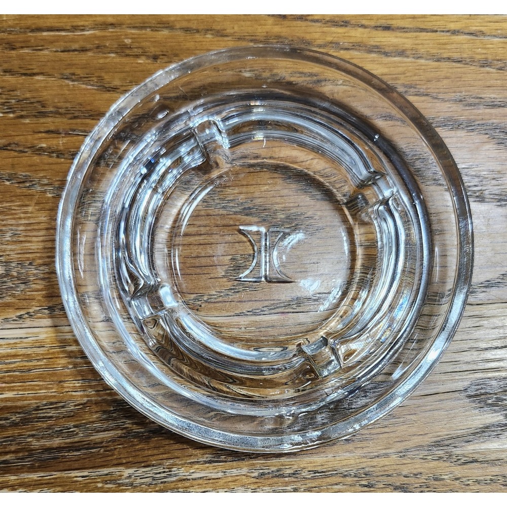 Vintage Clear Hilton Hotel Ash Tray 5 Inches Across Great Condition‎